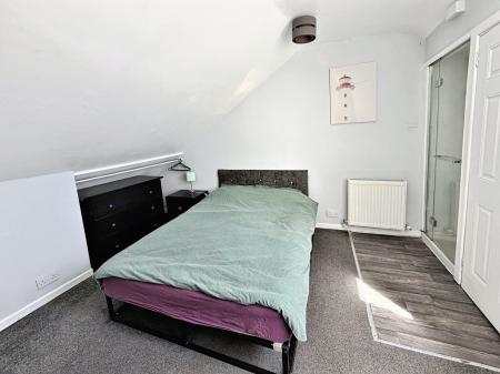 3 bedroom Flat for sale in Stirling Street, Dundee, DD3