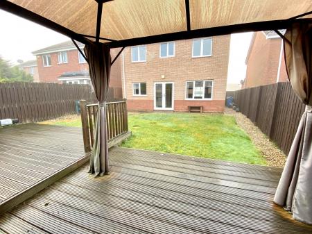 4 bedroom Detached house to let in Threave Loan, Dunfermline, KY11
