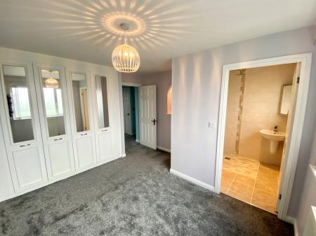 4 bedroom Detached house to let in Threave Loan, Dunfermline, KY11