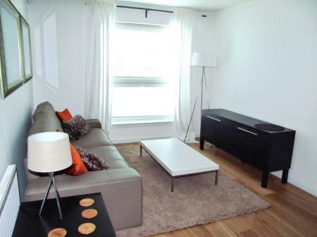 2 bedroom Flat to let in Quayside Mews, Dundee, DD1