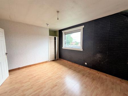 3 bedroom Flat for sale in Fintry Drive, Dundee, DD4