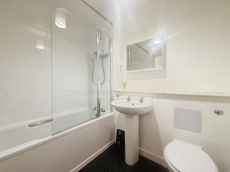 3 bedroom Flat to let in Bellfield Street, Dundee, DD1