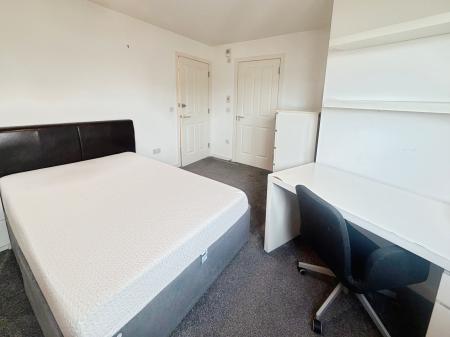 3 bedroom Flat to let in Bellfield Street, Dundee, DD1