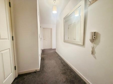 3 bedroom Flat to let in Bellfield Street, Dundee, DD1