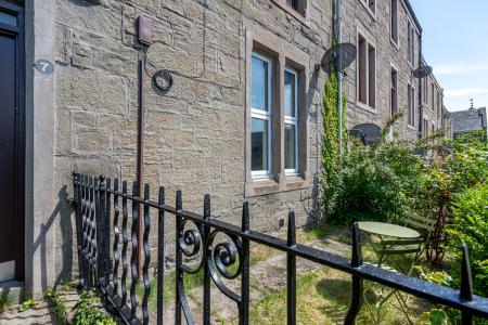 1 bedroom Flat for sale in Bonnybank Road, Dundee, DD1