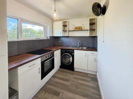1 bedroom Flat for sale in Lulworth Court, Dundee, DD4