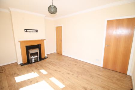 2 bedroom Flat to let in Kerrsview Terrace, Dundee, DD4