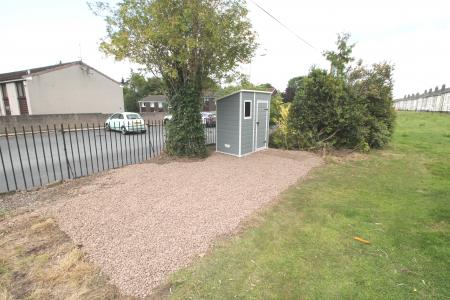 2 bedroom Flat to let in Kerrsview Terrace, Dundee, DD4
