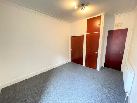 2 bedroom Flat to let in Forest Park Road, Dundee, DD1