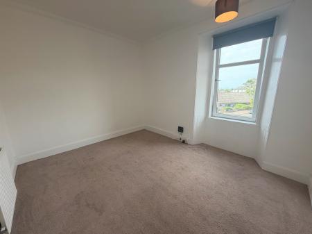 2 bedroom Flat to let in Seymour Street, Dundee, DD2