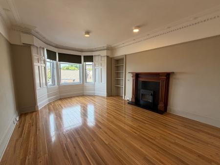 2 bedroom Flat to let in Seymour Street, Dundee, DD2