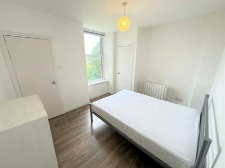 1 bedroom Flat to let in Roseangle, Dundee, DD1