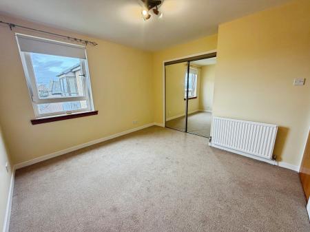 2 bedroom Flat to let in Shepherds Loan, Dundee, DD2