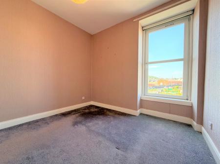 2 bedroom Flat to let in Arklay Street, Dundee, DD3