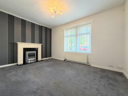 2 bedroom Flat to let in Arklay Terrace, Dundee, DD3