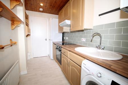 2 bedroom Flat to let in Bellefield Avenue, Dundee, DD1