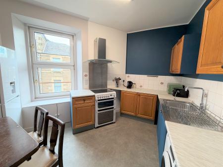 2 bedroom Flat to let in Blackness Road, Dundee, DD1