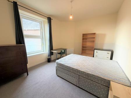 2 bedroom Flat to let in Blackness Road, Dundee, DD1