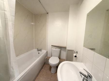 2 bedroom Flat to let in Blackness Road, Dundee, DD1