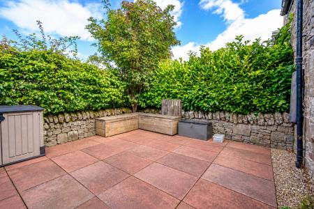 3 bedroom Flat for sale in Berryhill, Invergowrie, DD2
