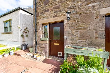 3 bedroom Flat for sale in Berryhill, Invergowrie, DD2