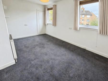 2 bedroom End of terrace house to let in Kemnay Gardens, Dundee, DD4