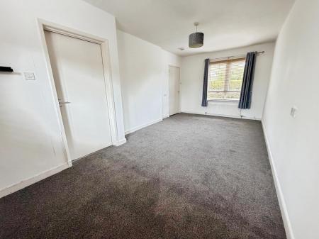 2 bedroom End of terrace house to let in Kemnay Gardens, Dundee, DD4