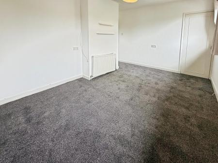 2 bedroom End of terrace house to let in Kemnay Gardens, Dundee, DD4