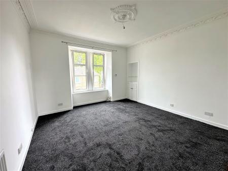 1 bedroom Flat to let in Molison Street, Dundee, DD4