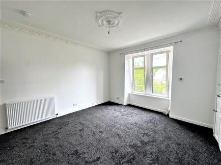 1 bedroom Flat to let in Molison Street, Dundee, DD4