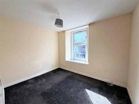 1 bedroom Flat to let in Dura Street, Dundee, DD4