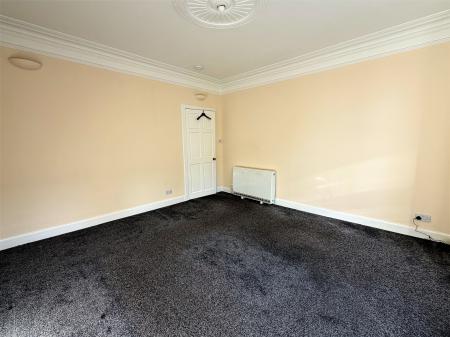 1 bedroom Flat to let in Dura Street, Dundee, DD4