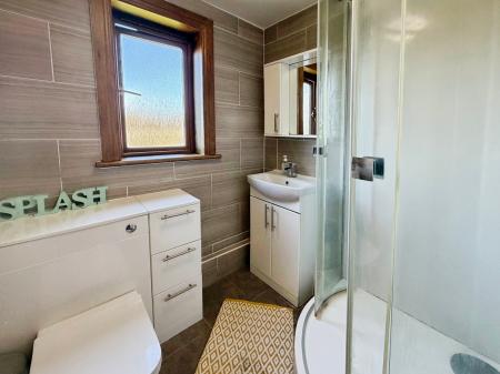 2 bedroom Flat for sale in Denhead Crescent, Dundee, DD2