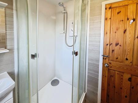 2 bedroom Flat for sale in Denhead Crescent, Dundee, DD2