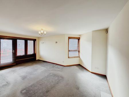2 bedroom Flat for sale in Weavers Yard, Dundee, DD4