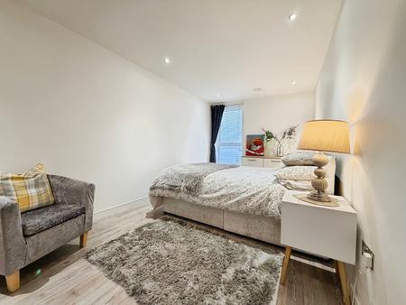 2 bedroom Flat to let in Riverside Drive, Dundee, DD1