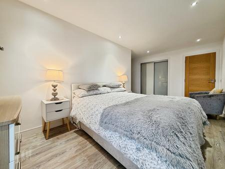 2 bedroom Flat to let in Riverside Drive, Dundee, DD1