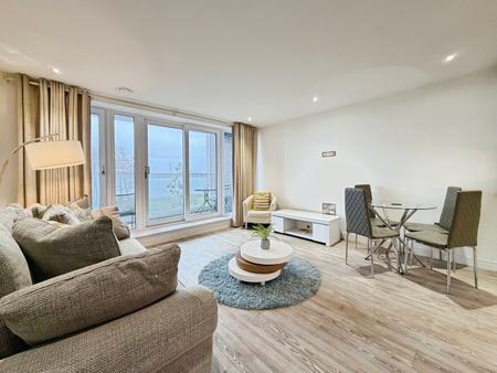 2 bedroom Flat to let in Riverside Drive, Dundee, DD1