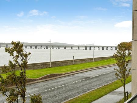2 bedroom Flat to let in Riverside Drive, Dundee, DD1
