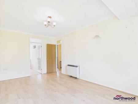 2 bedroom Flat for sale in Rusper Road, Horsham, RH12
