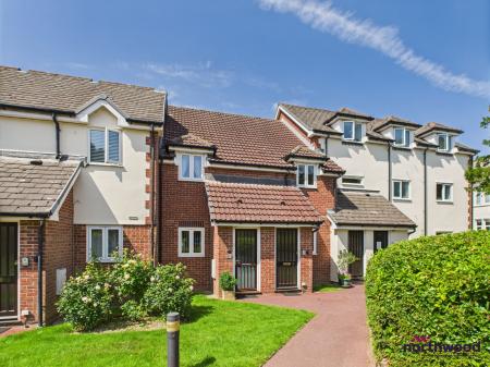 2 bedroom Flat for sale in Rusper Road, Horsham, RH12