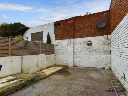 2 bedroom Terraced House to let in Blatchington Road, Seaford, BN25