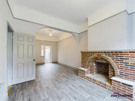 2 bedroom Terraced House to let in Blatchington Road, Seaford, BN25