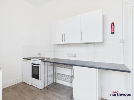 1 bedroom Flat to let in Howard Square, Eastbourne, BN21