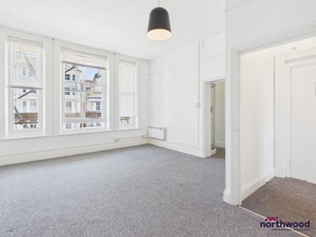 1 bedroom Flat to let in Howard Square, Eastbourne, BN21
