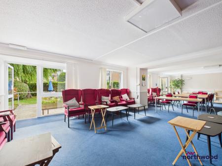 1 bedroom Flat to let in The Avenue, Upperton, Eastbourne, BN21