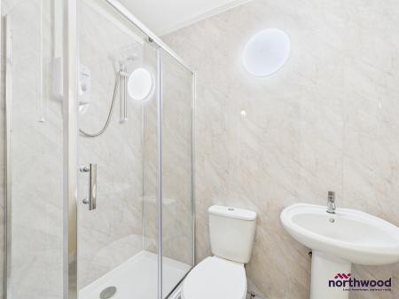 1 bedroom Flat to let in The Avenue, Upperton, Eastbourne, BN21