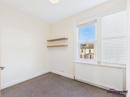 3 bedroom Maisonette for sale in Seaside, Eastbourne, BN22
