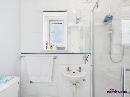 2 bedroom Flat to let in Collier Road, Pevensey Bay, BN24