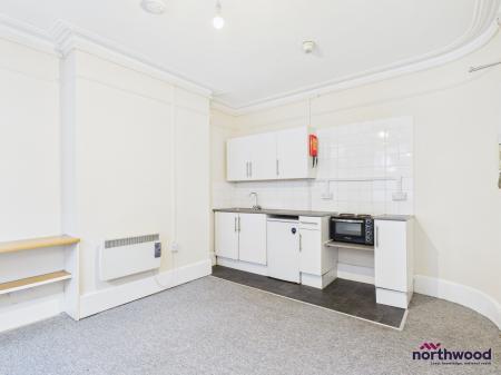 1 bedroom House share to let in Hyde Road, Eastbourne, BN21